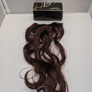 Hair Between Extension